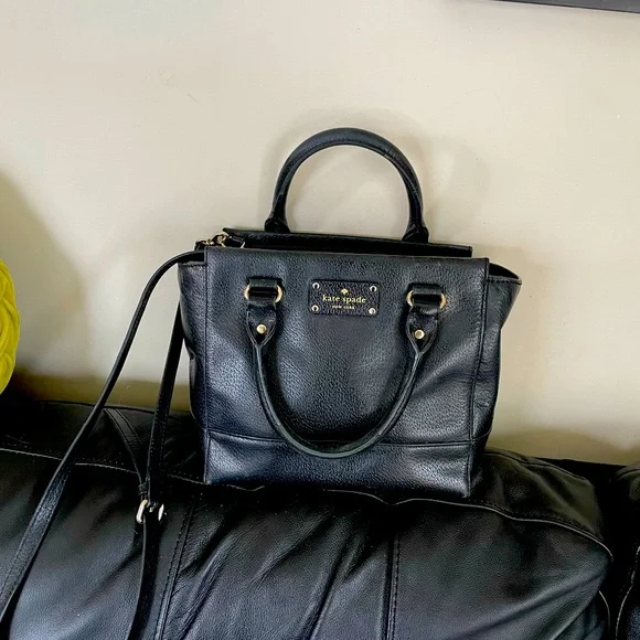 Authentic Kate Spade Purse - Picture 1 of 5